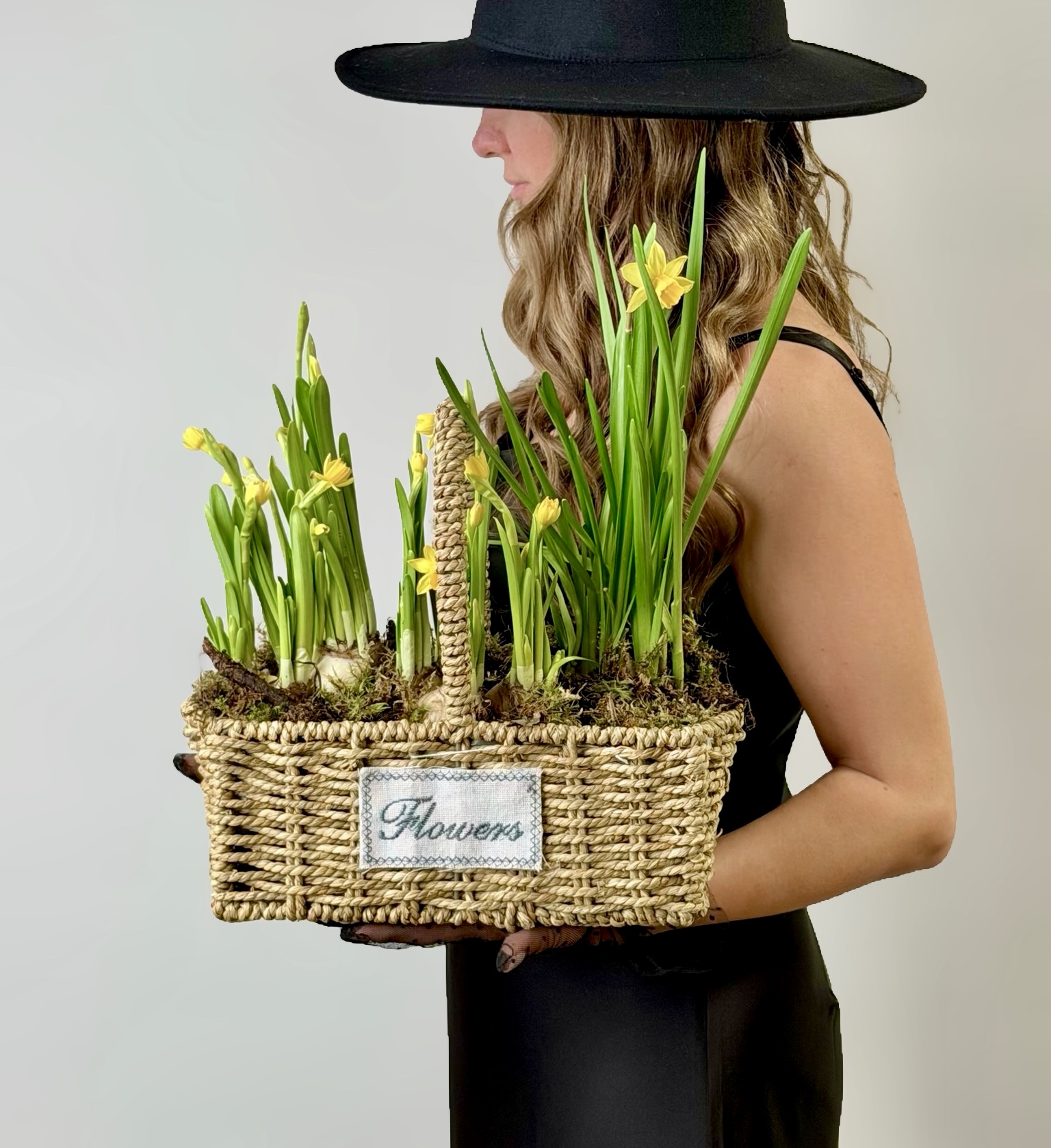 Композиция с нарциссами