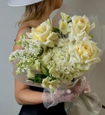 Букет из розы, сирени, гортензии 0202