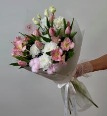 Букет из эумтомы, альстромерии, хризантемы 0203