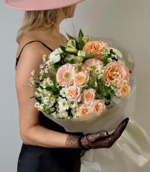 Букет с розой, Герберой, гортензией 0205