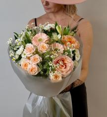 Букет с розой, Герберой, гортензией 0205