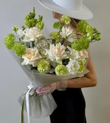 Букет из роз, вибурнума, гортензии 0208