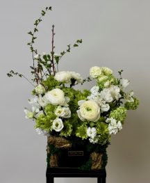 Коробка с цветами "Арт-композиция"